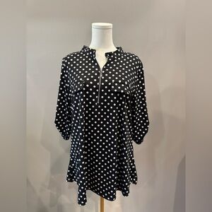 Like New Black & White Polka Dot Tunic